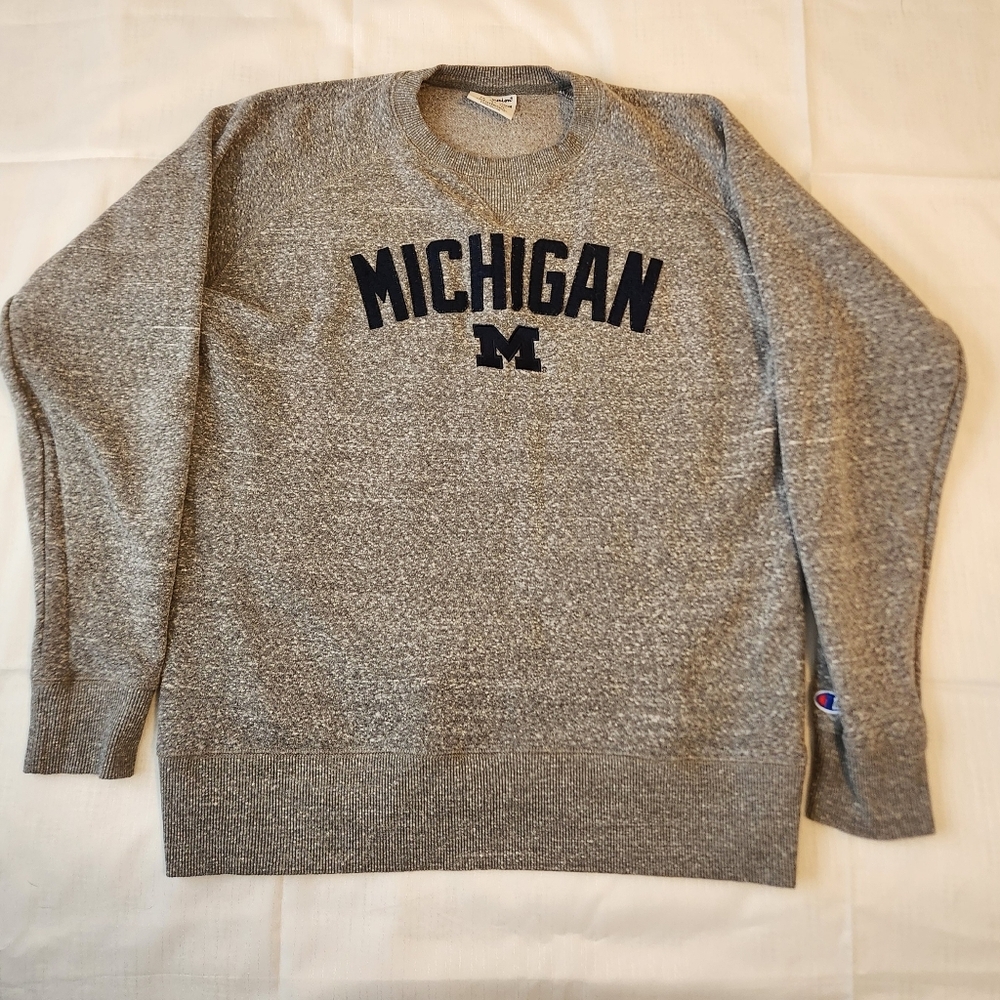 Men's Champion Crew Neck Michigan Sweatshirt Size Large